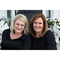 Real Estate Expert Photo for Laura Peters and Lynnette Girard