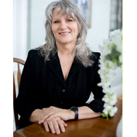 Real Estate Expert Photo for Virginia Roberts