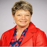 Real Estate Expert Photo for Lisa Hess