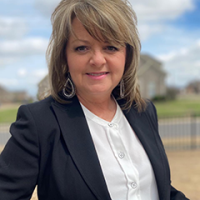Real Estate Expert Photo for Cari Dee Dawson